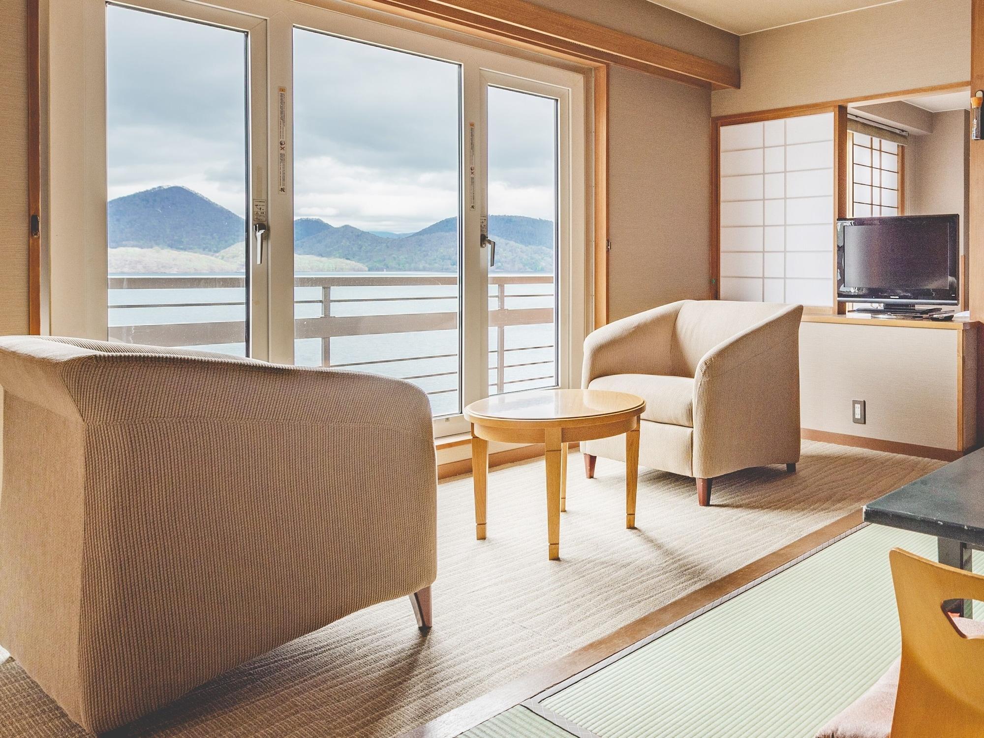 Toyako Manseikaku Hotel Lakeside Terrace Екстериор снимка
