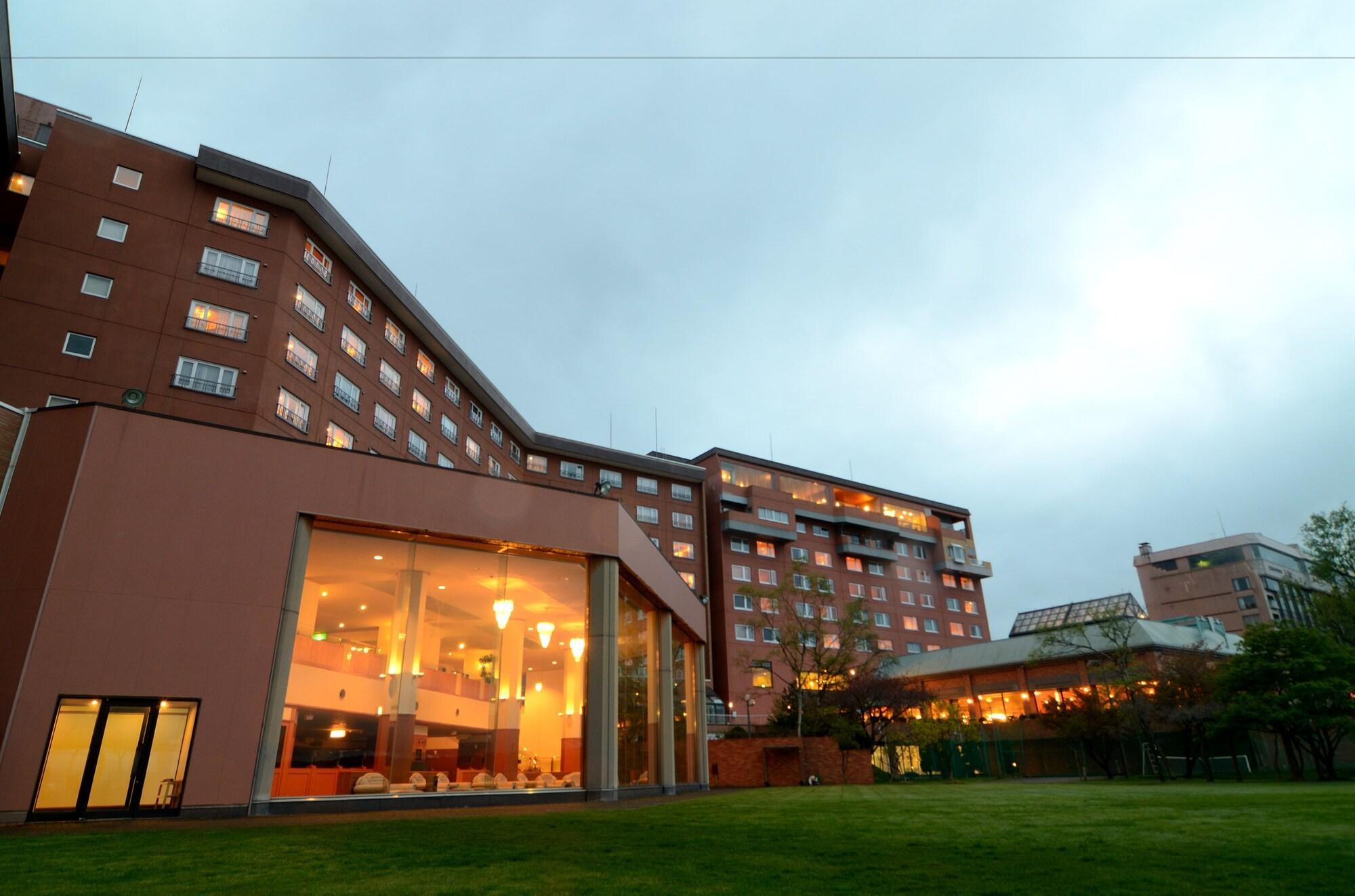 Toyako Manseikaku Hotel Lakeside Terrace Екстериор снимка