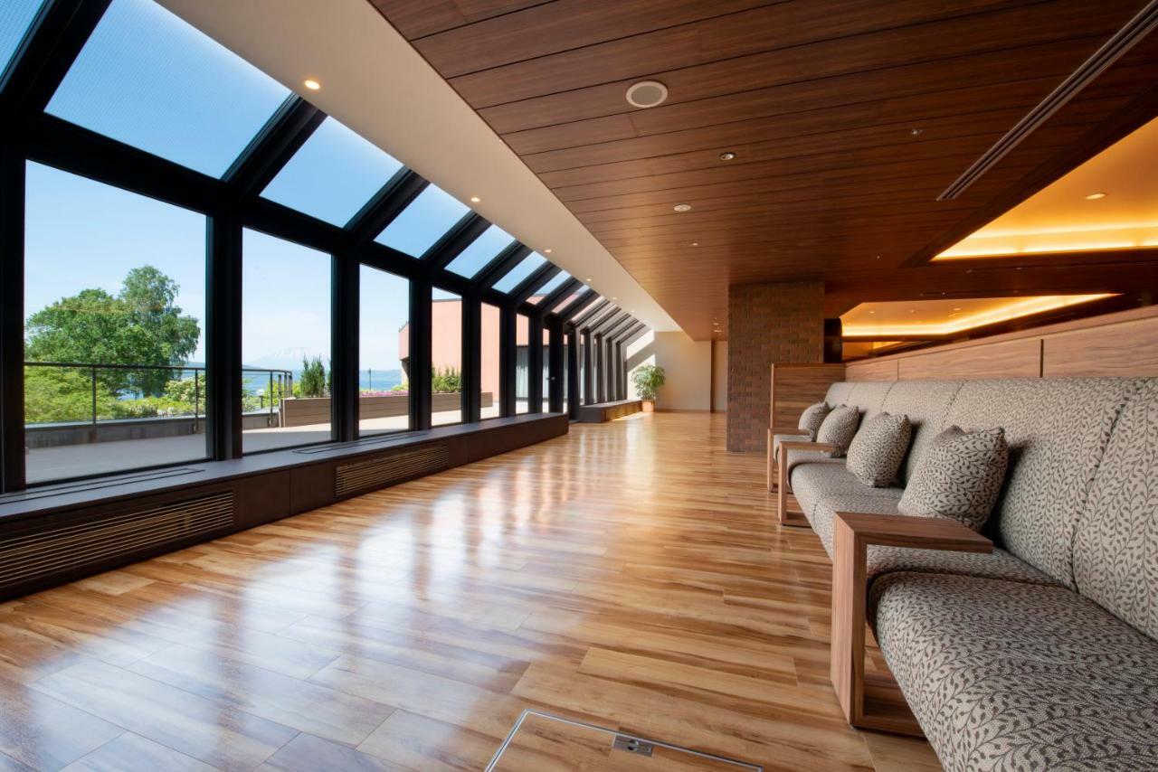 Toyako Manseikaku Hotel Lakeside Terrace Екстериор снимка